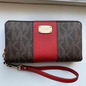 Michael Kors Center Stripe Wristlet Wallet